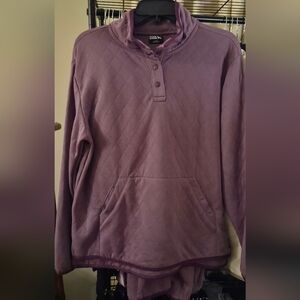 Eddie Bauer Maroon Quilted Women's Cowl Neck Top With Kangaroo Pocket